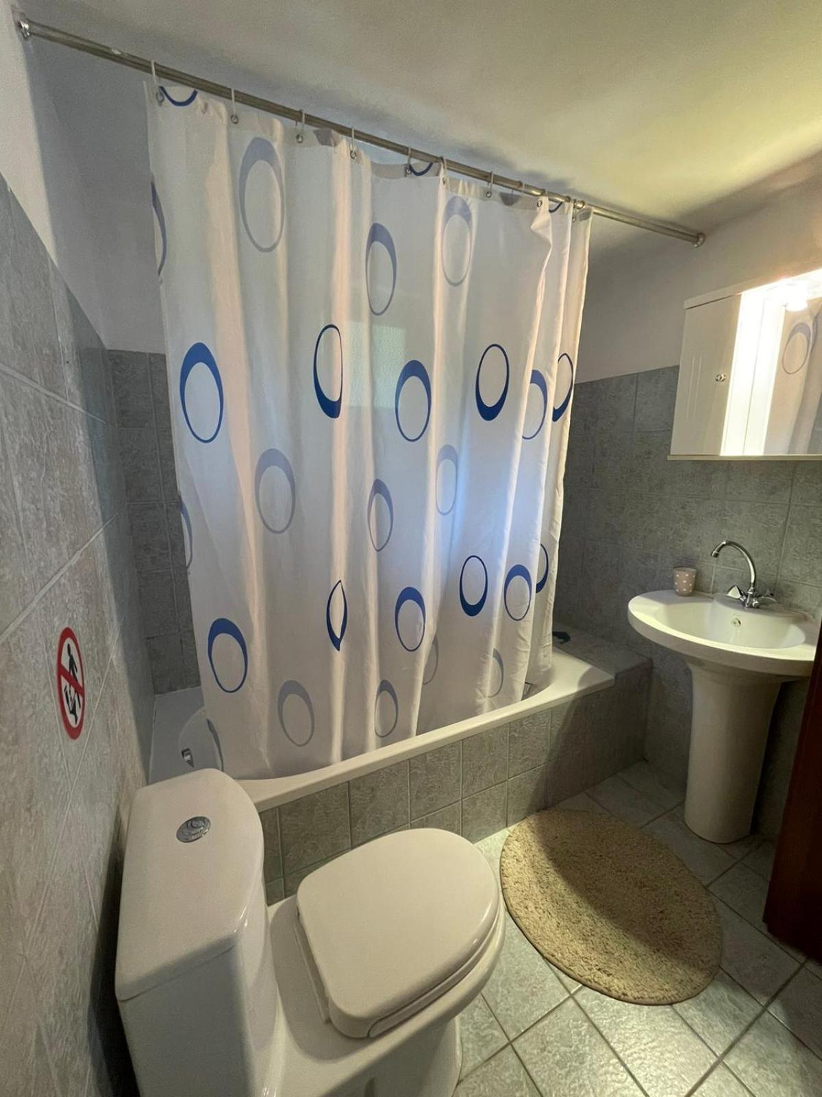 Michel Studios Калаврита Екстериор снимка